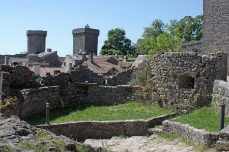 location sonorisation éclairage la couvertoirade aveyron